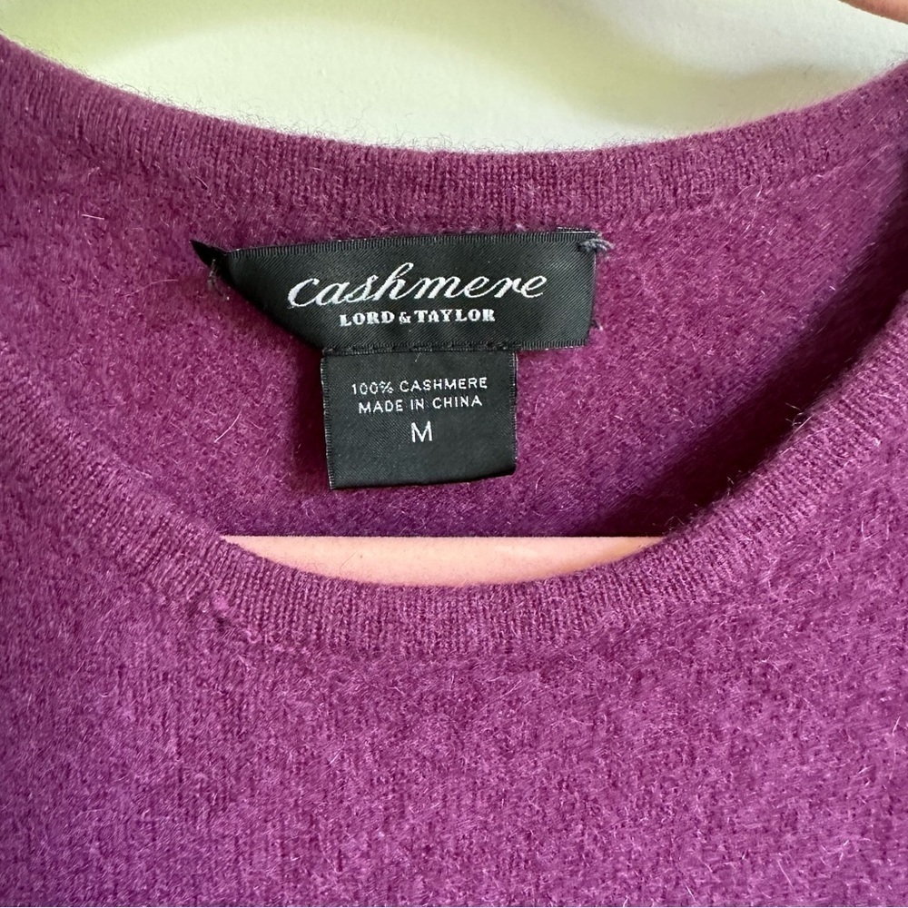 Lord & Taylor Dark Purple Cashmere Sleeveless Sweater sz Medium - Picture 2 of 3